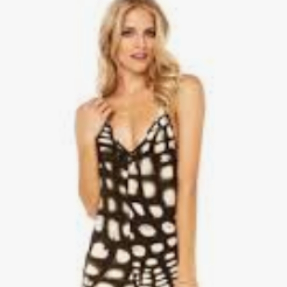 Jump It Jumpsuit - Picture 2 of 4